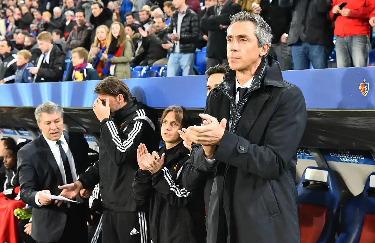 Entrenador/a Principal de un Equipo de Fútbol Profesional