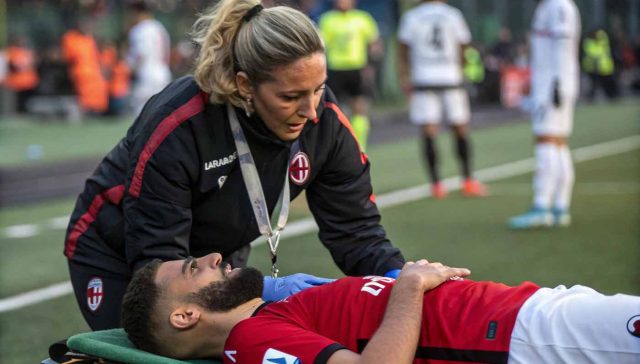 cómo ser médico de equipo de fútbol
